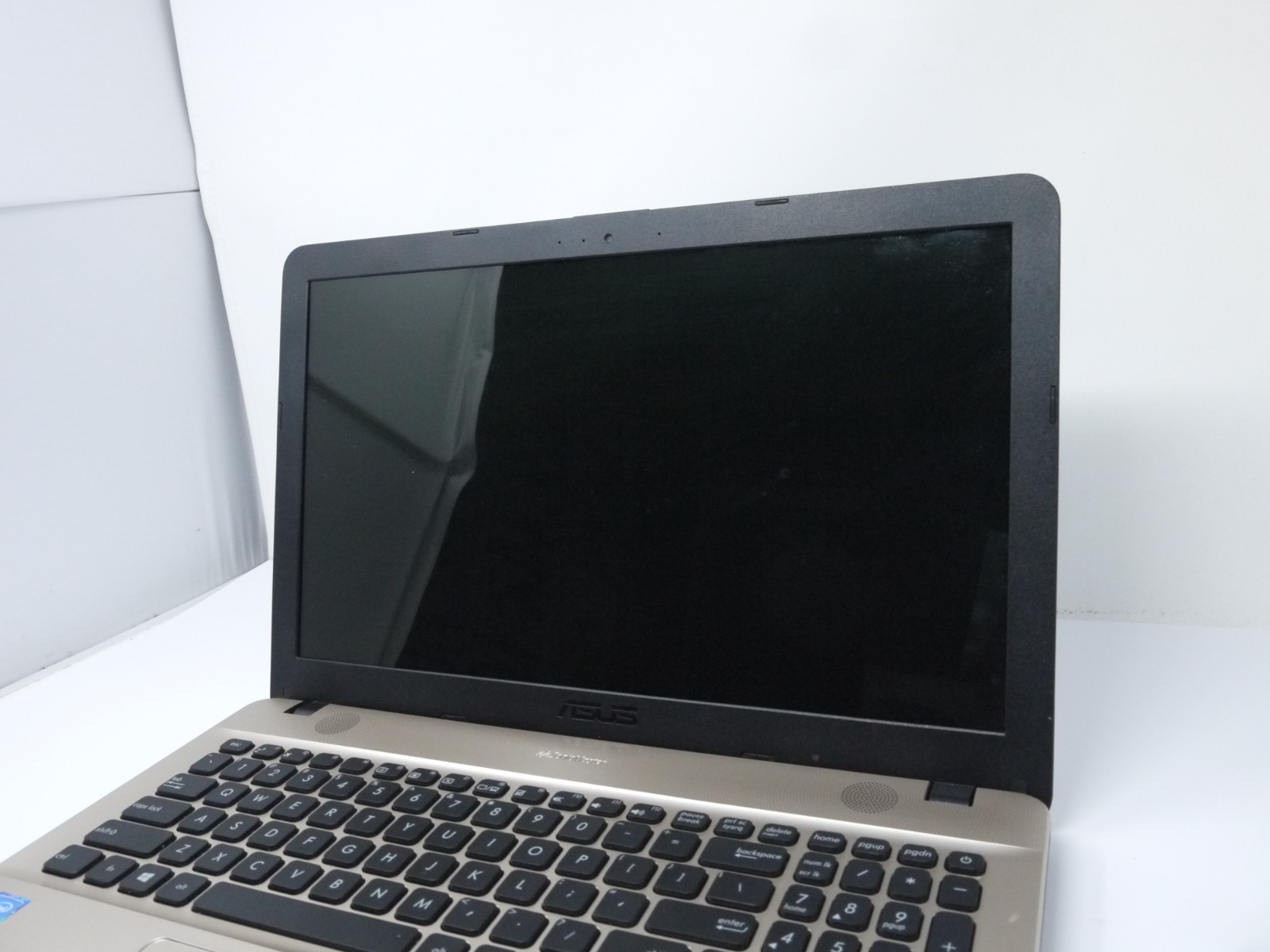 ASUS VivoBook X541NA 15.6″ Laptop – Celeron N3350 / 4GB / 500GB – Dead Battery