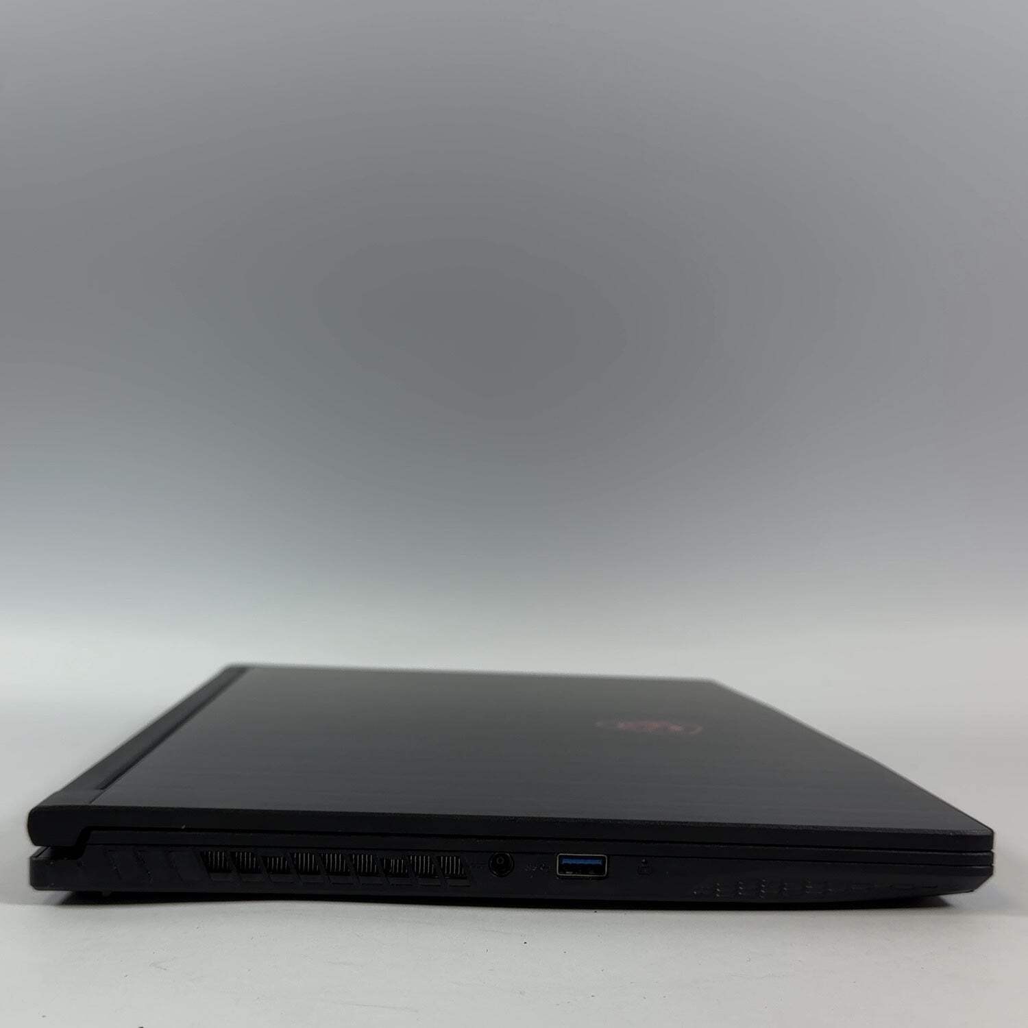 MSI Thin GF63 1276US 15.6″ i5-11300H 2.7GHz 16GB RAM 512GB SSD GeForce RTX 3050