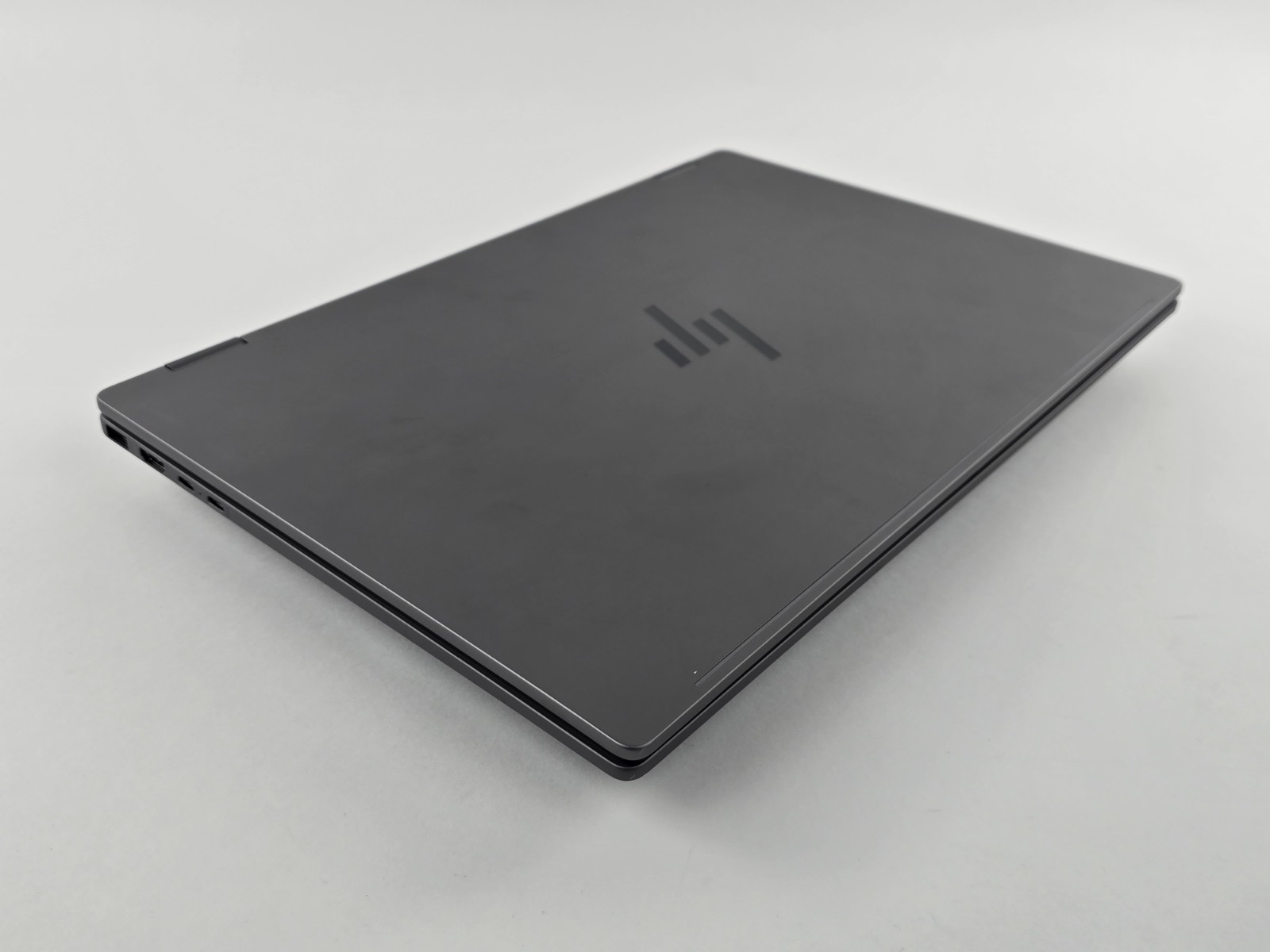 HP OmniBook X Flip 16″ Touch (AMD Ryzen 5 220, 8GB RAM, 512GB SSD) Used – READ