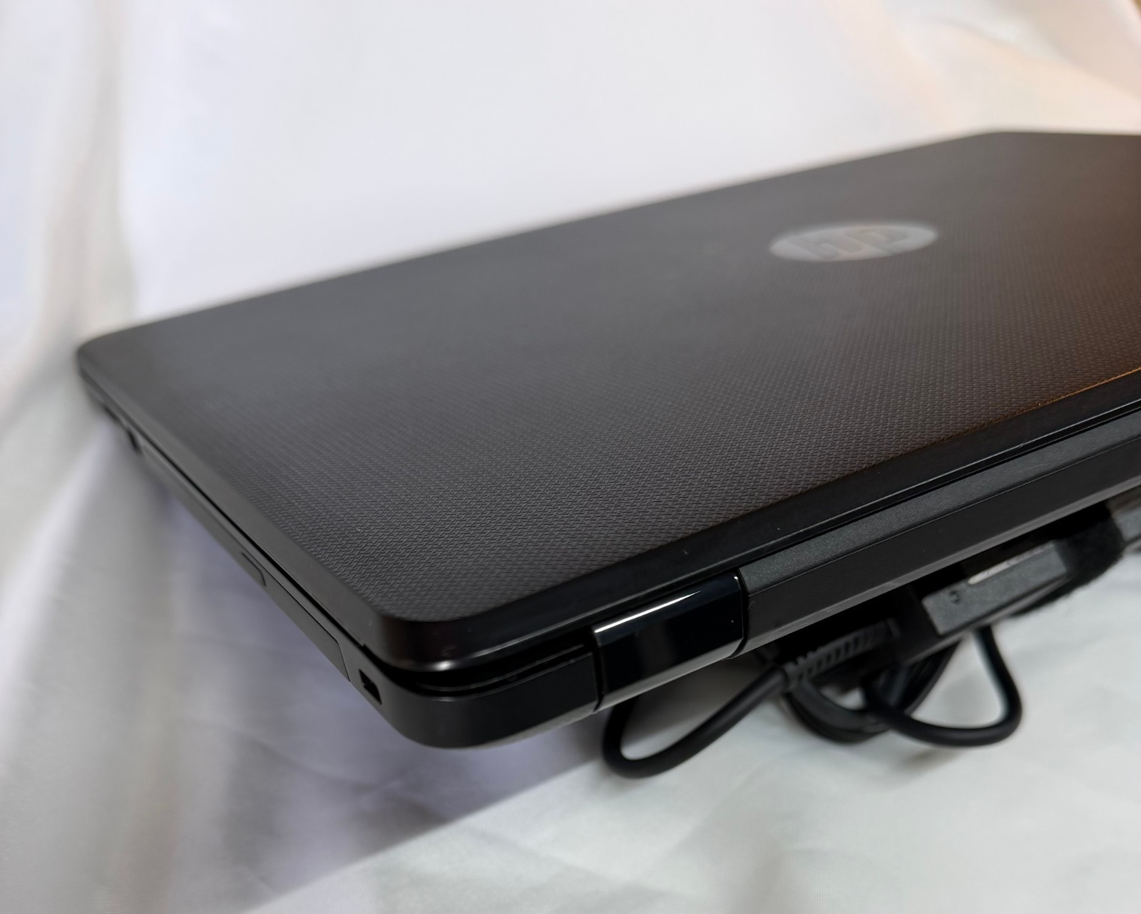 HP 15-bs113dx i3-8130U 8GB RAM 120GB SSD Windows 11 OEM HP Charger