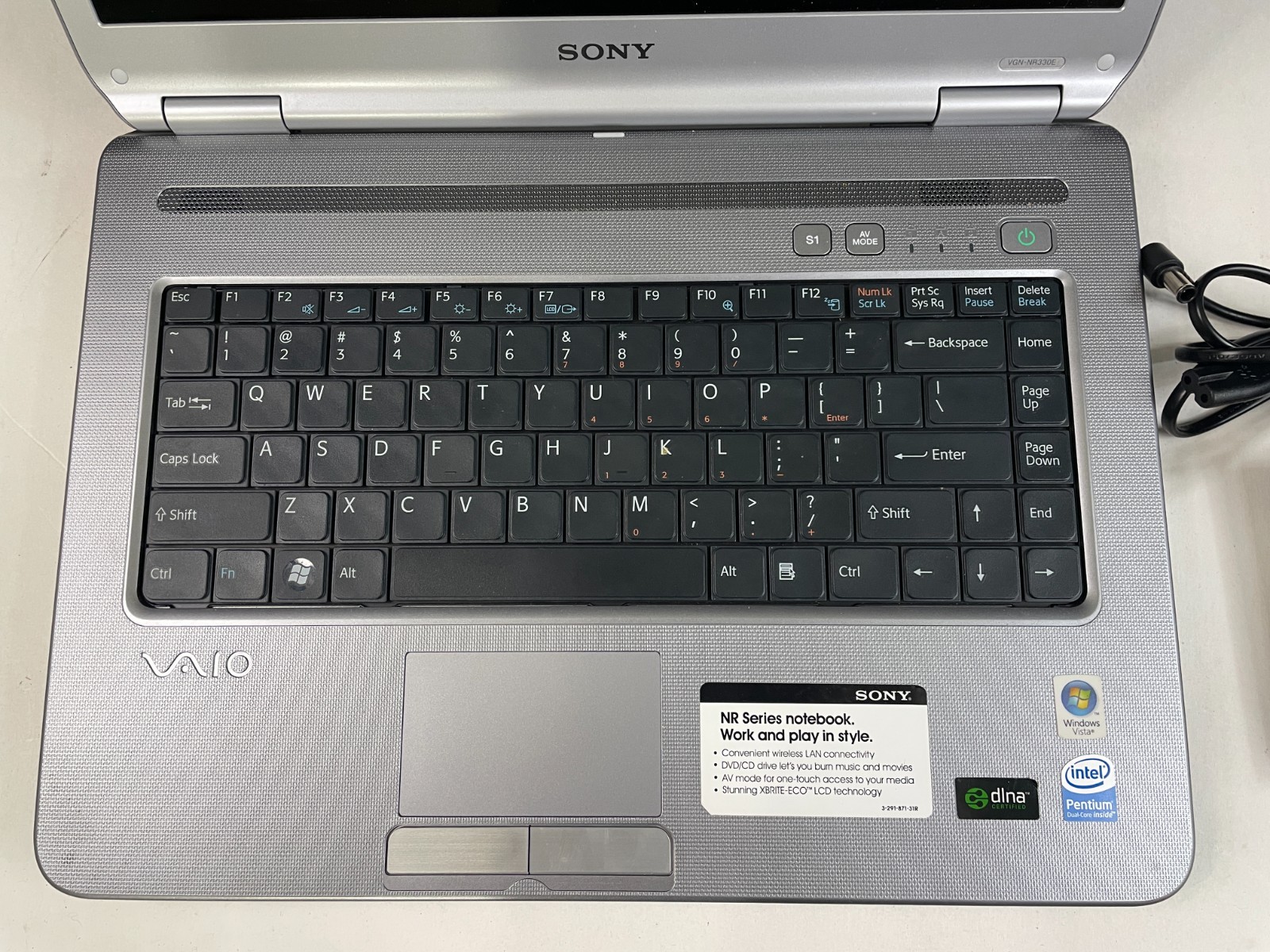 Sony VAIO VGN-NR330E 2GB RAM Pentium Dual Core Laptop Win7 ~ Charger No Battery