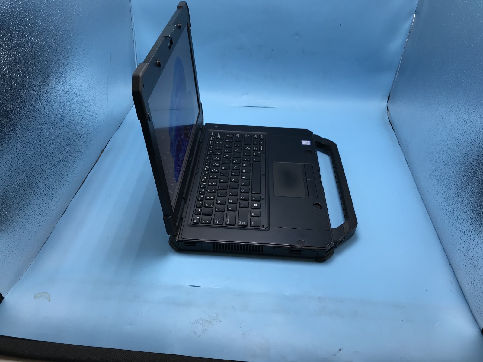 Dell Latitude 5420 Rugged 14″ Core i5-8350U 1.70GHZ 16GB RAM 512GB SSD Windows11