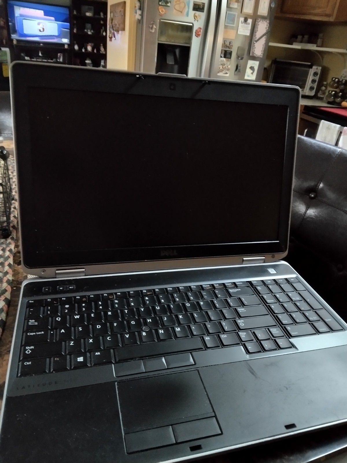 Dell Latitude 15.6″ Intel Core i5 8GB RAM 256GB SSD Windows Black 2012