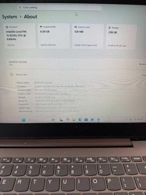 Lenovo 520S-14IKB i5-8250U 256GB SSD 8GB RAM (No Charger Included)