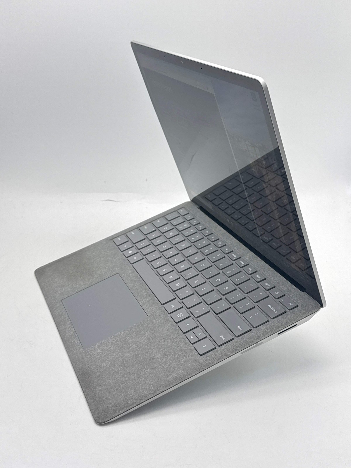 Microsoft Surface Laptop 2 1769 Core i5 8GB 256GB Platinum – Service Battery