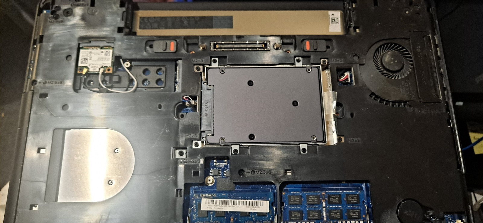 Dell Latitude E5540 15.6″ Laptop i7-4600U 2.10GHz 8GB RAM 256gb SSD PARTS ONLY