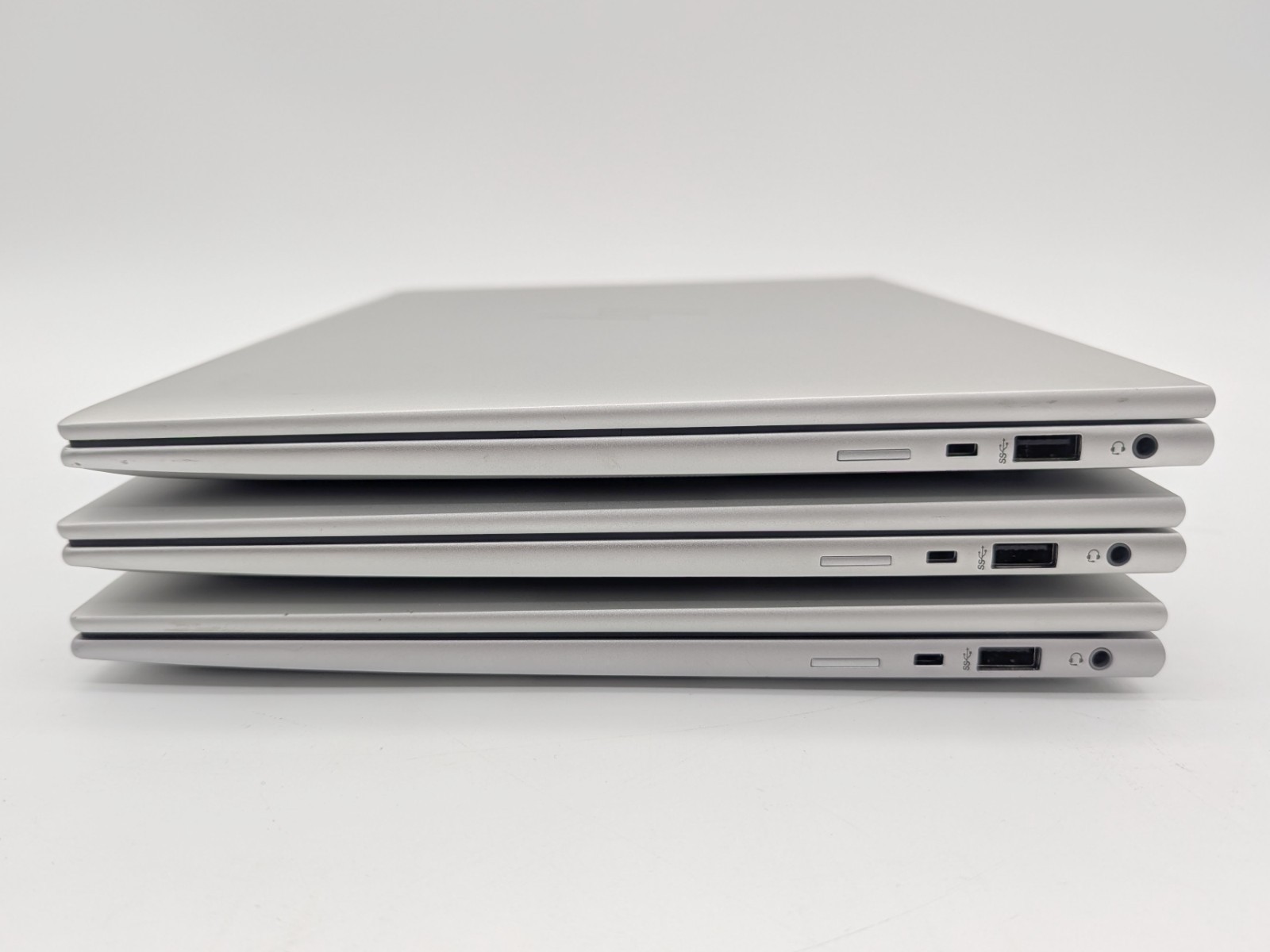 Lot of 3 HP EliteBook 840 G9 – Intel Core i7-1265U 16GB DDR5 RAM 512GB SSD No OS