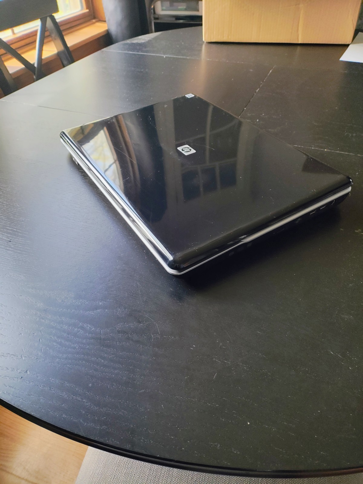 HP G70-460US; 4gb Ram, 320 Gb Hdd, Battery, And Charger + Windows 10