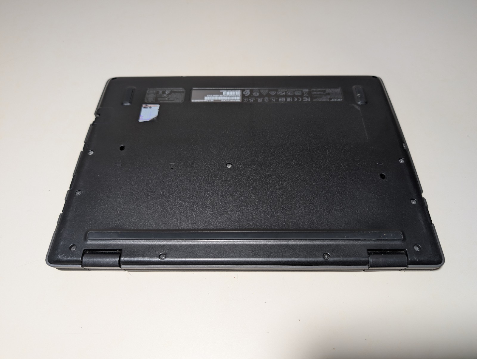 ACER TRAVELMATE SPIN 2-in-1 Touchscreen | CELERON N4020 4GB RAM 64GB SSD