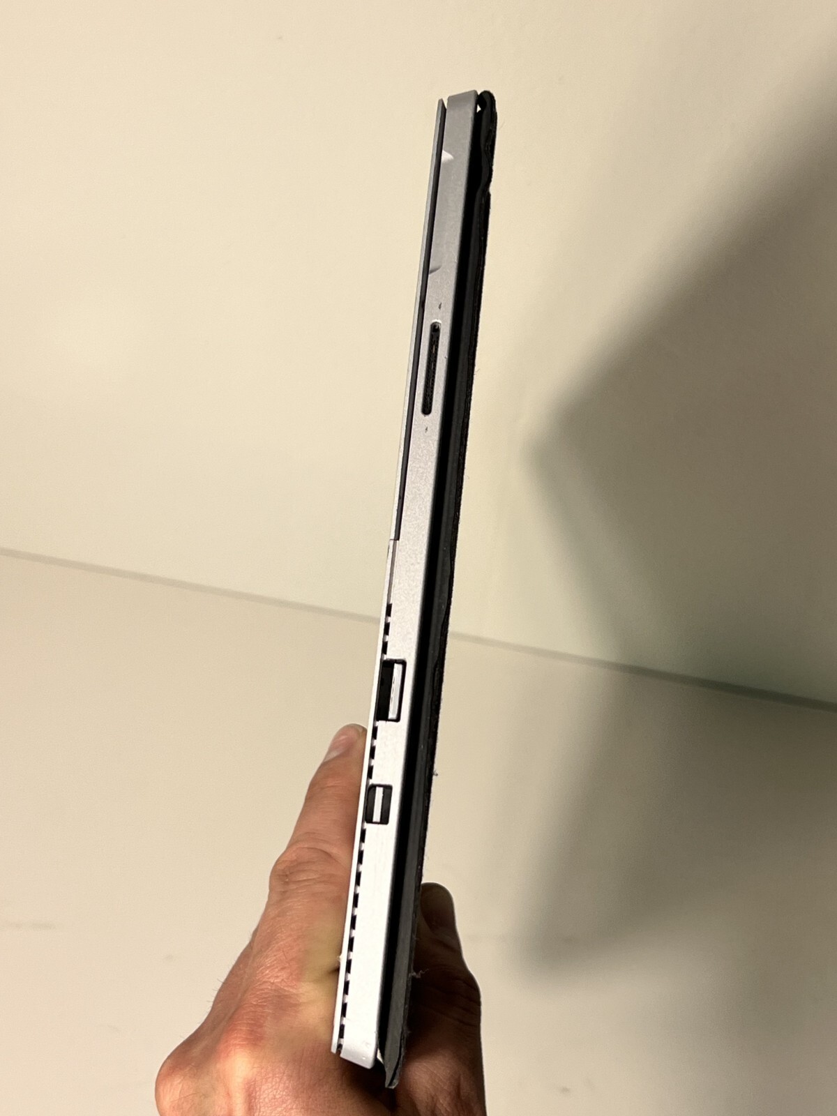 Microsoft Surface Pro 4 1724 Intel Core i5-6300U 2.40Ghz 4GB RAM 128GB Win10 Pro