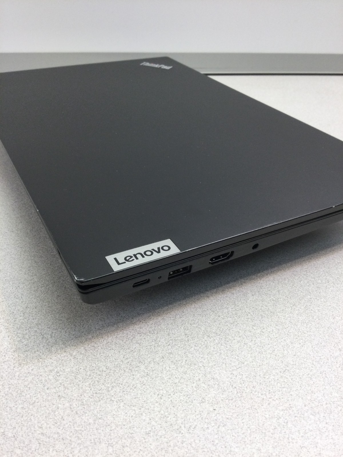LENOVO ThinkPad E15 Gen 3 AMD Ryzen 7 5700U 16GB 256SSD WIN 11 PRO