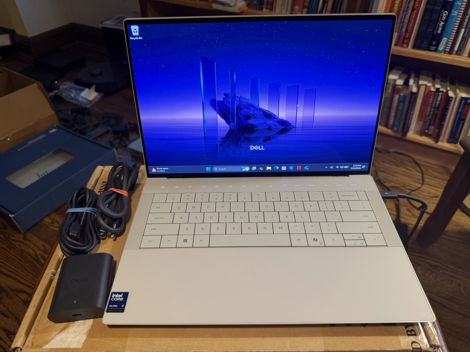 Dell XPS14 Premium DA14250 14″ 3.2K 120Hz Touch OLED Core Ultra 7 255H 32GB 1TB