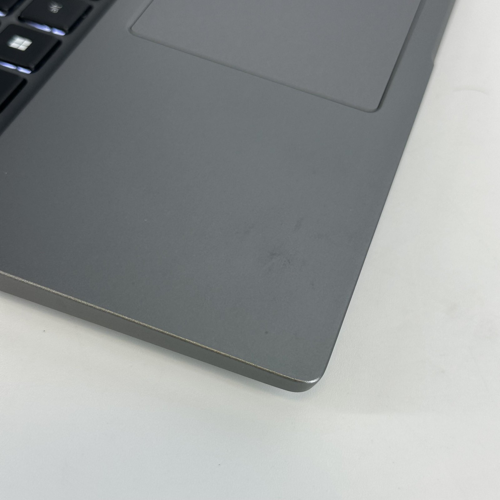 Dell Latitude 7440 14 Gray FHD+ 1.8 GHz i7-1365U 32GB RAM 512GB SSD Good