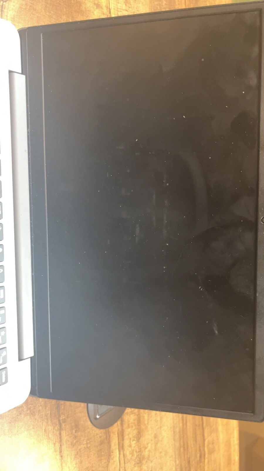 Lenovo IdeaPad 3 Chromebook 15.6” (128GB eMMC Intel Pentium Silver N6000 1.1GHz