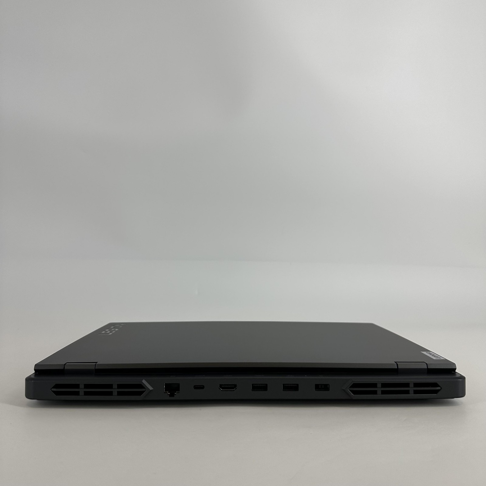 Lenovo Legion Pro 5i Gen 8 16 240Hz QHD+ 2.1GHz i7-13700HX 16GB 1TB SSD RTX 4070