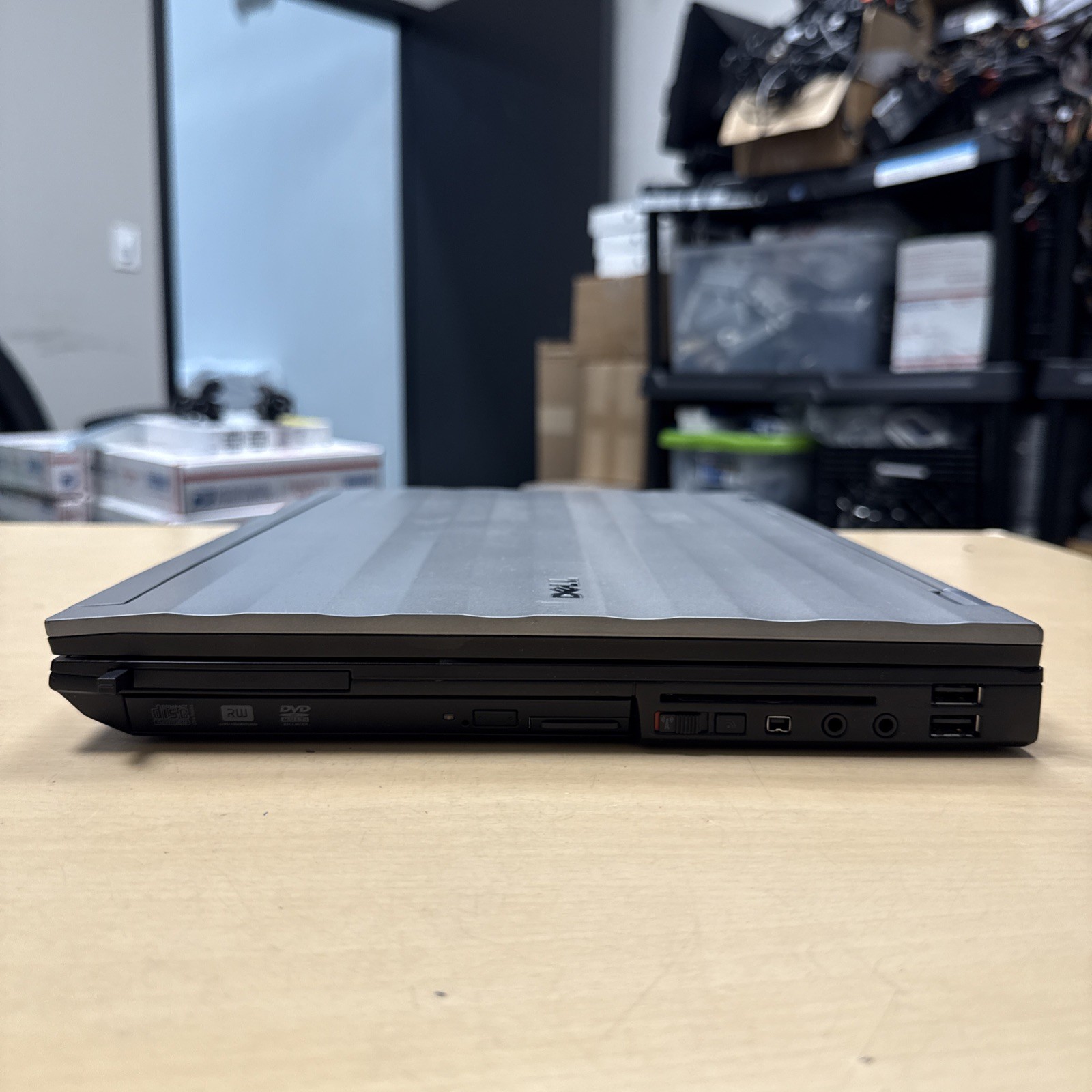 *READ Dell Precision M4400 Core 2 T9400 4GB DDR2 FX 770M