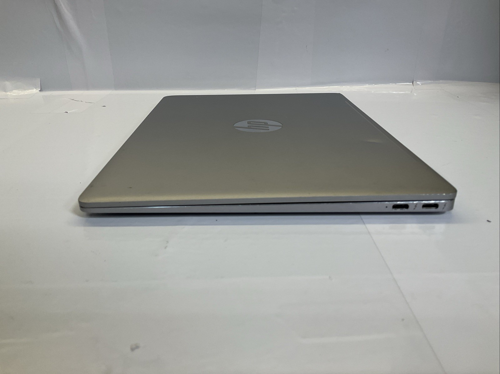 HP EliteBook Folio G1/ m7 Processor/ 8GB RAM/ 128GB SSD/W11/(132F)