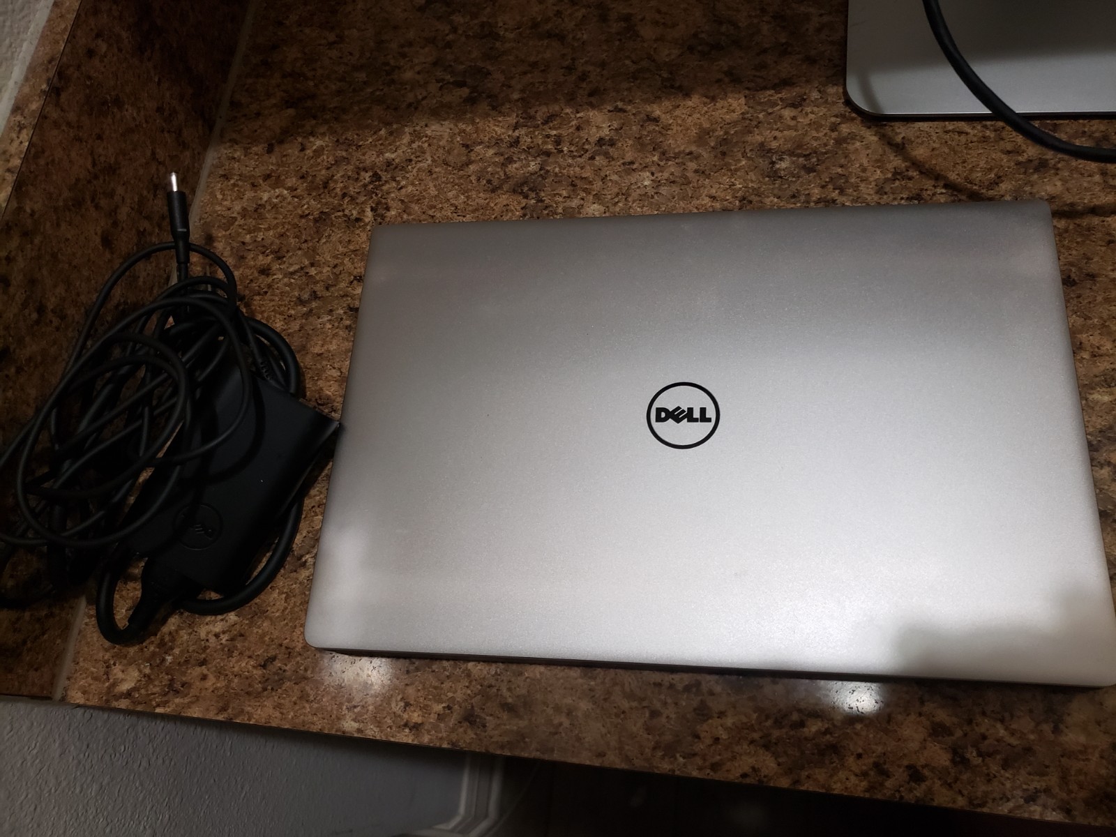 Dell XPS 13” P54G 128GB SSD Silver Laptop BATTERY WONT CHARGE Core i5 4gb Mem