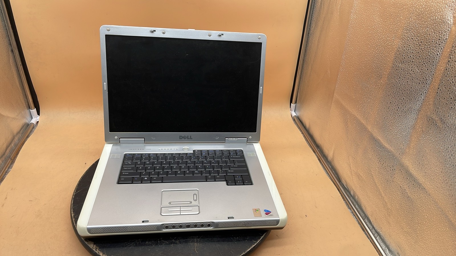 Dell Inspiron 9300 17-Inch Intel Core Processor Laptop Notebook Unit