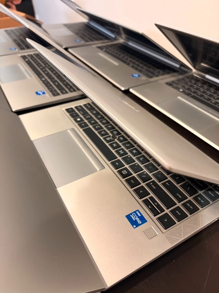 HP EliteBook 840 G8 14″ Laptop Intel i5-1145G7 16GB RAM 256GB SSD Windows 11 Pro