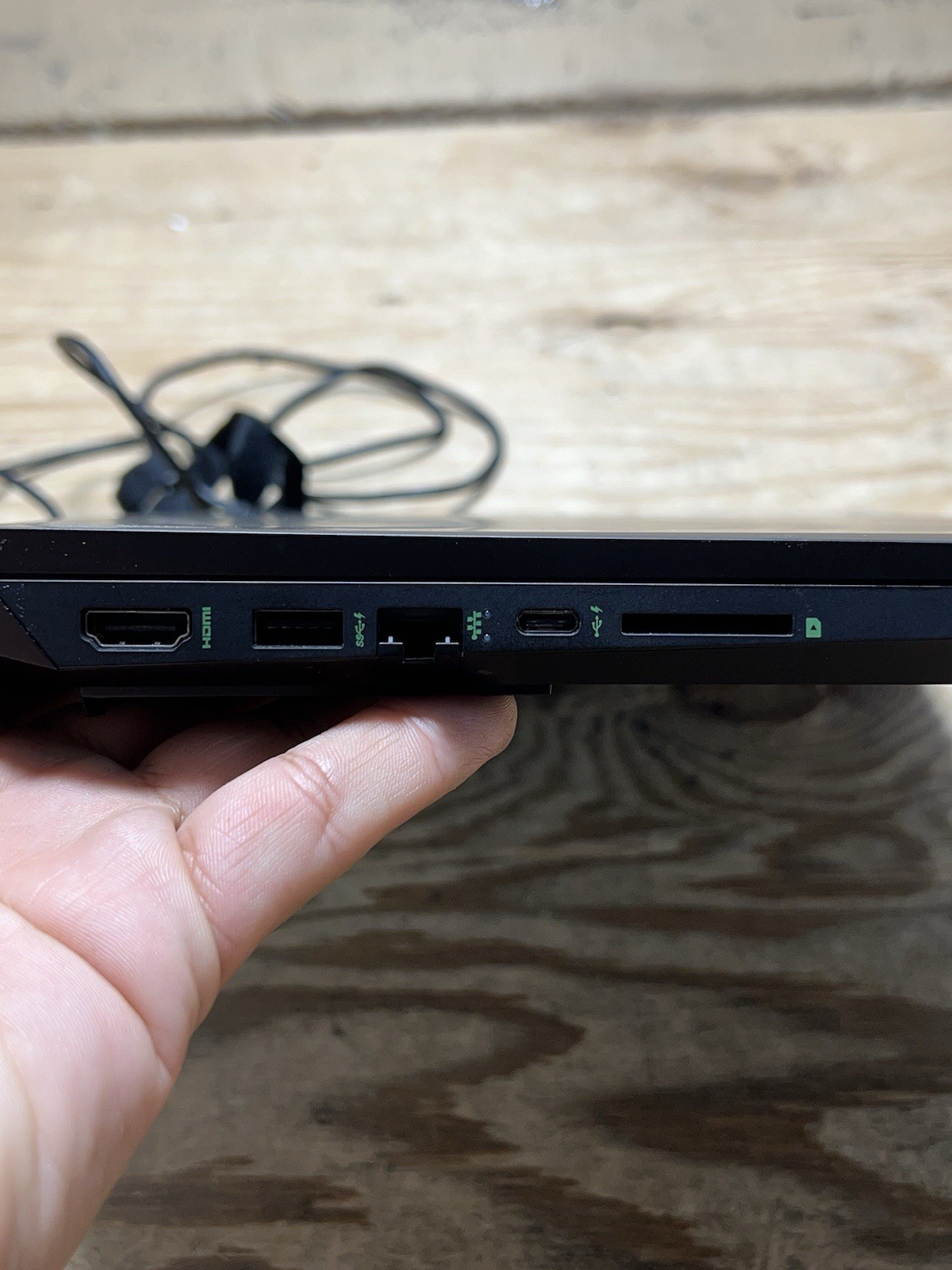 HP Pavilion 15.6” 256GB Intel Core i5 9th Gen 2.40GHz 8GB BATTERY NEEDS REPAIR