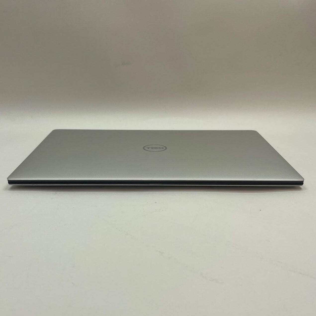 Dell XPS 13 7390 13.3″ i7-10710U 1.1GHz 16GB RAM 512GB SSD