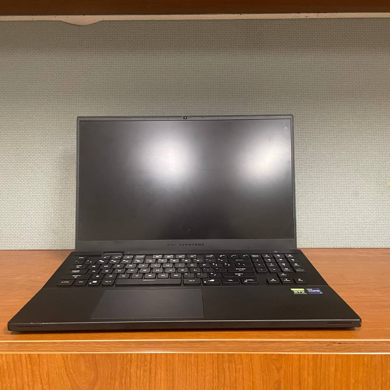 Asus ROG Zephyrus s17. RTX 3080, i9-11900H. 165Hz 2K Panel