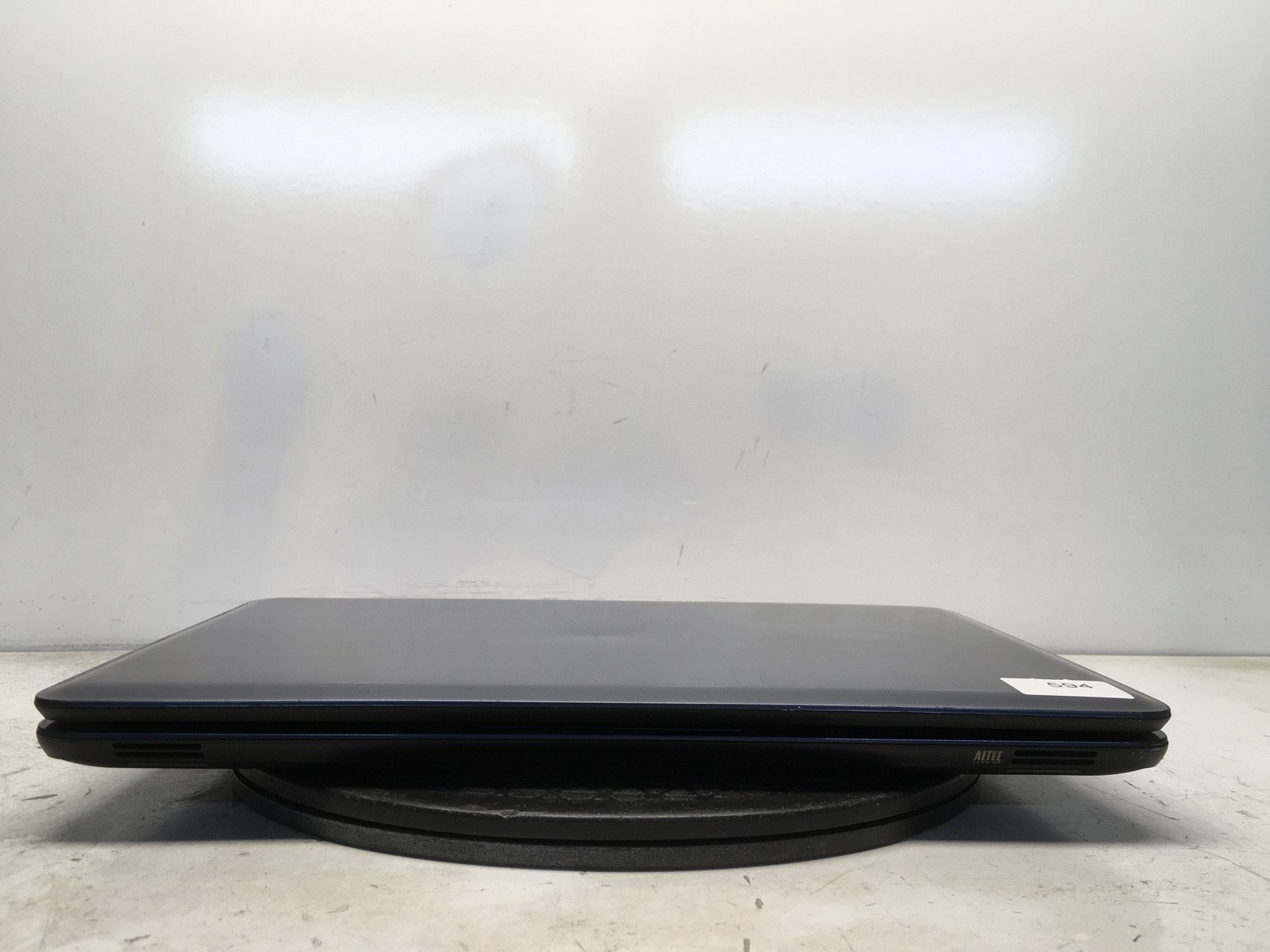 HP 2000-2D19WM AMD E-300 1300MHz 4 GB NO HDD No Batt