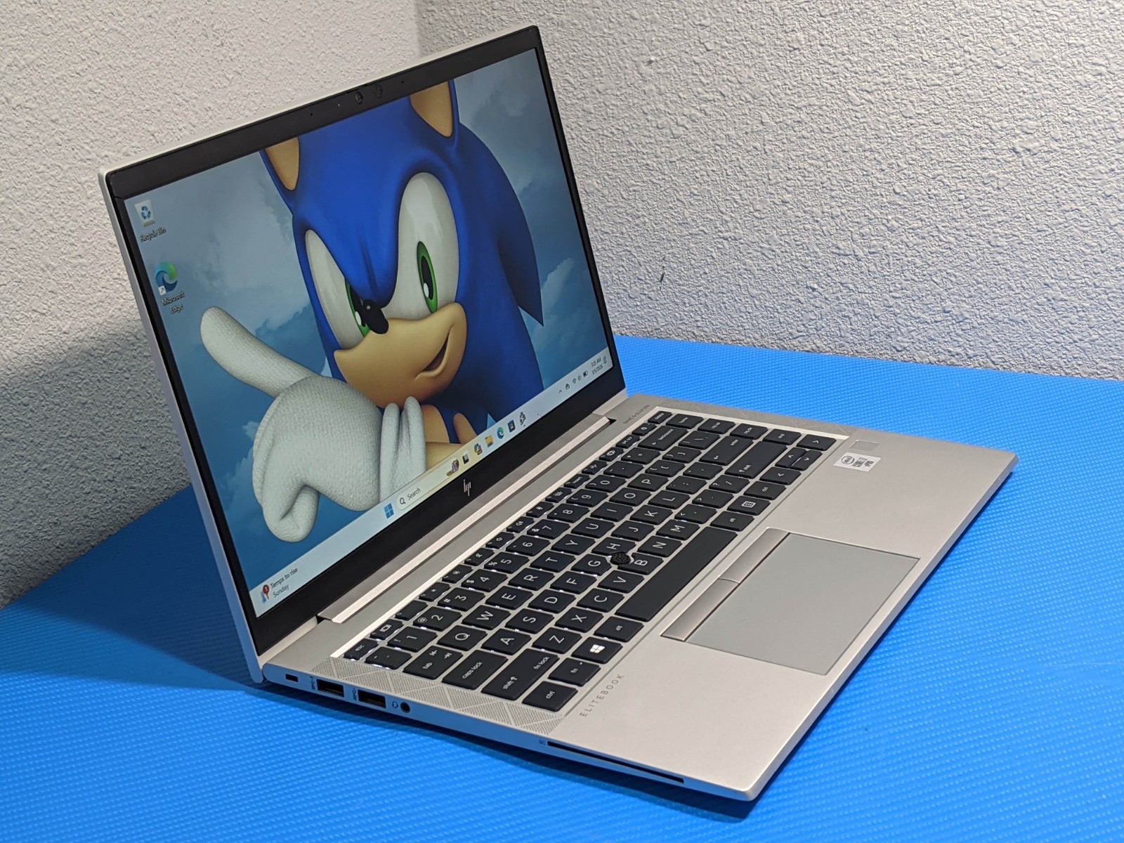 HP EliteBook 840 G7 14″FHD Intel Core vPRO i7-10th Gen 1.8GHz 8GB 256GB SSD W11P