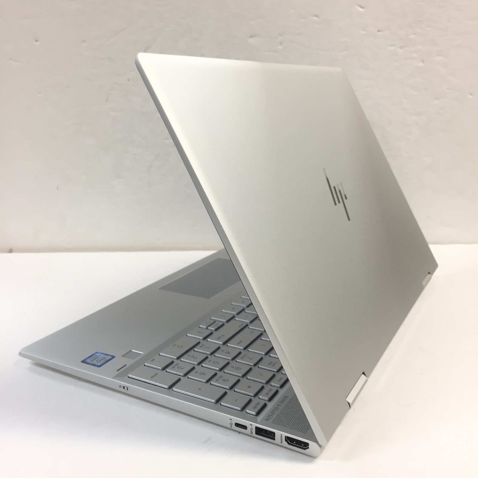 HP Envy x360 15t-dr000 15.6 Touchscreen Laptop/i5-8265U/8GB/256GB SSD/W10H w/Pen