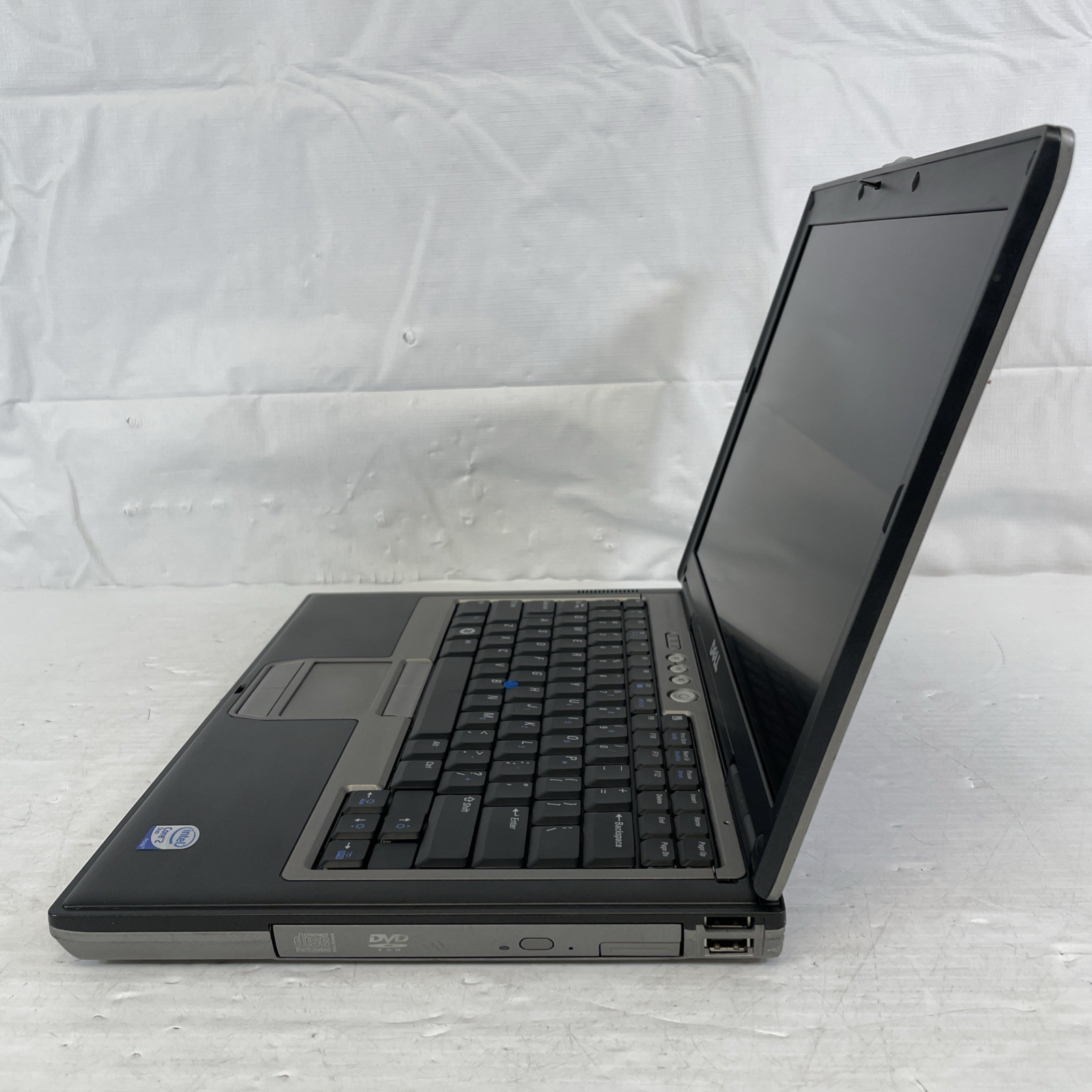 Retro Dell Latitude D630 14.1″ Laptop Intel C2D 2GHz 2GB RAM 80GB HDD WinXP