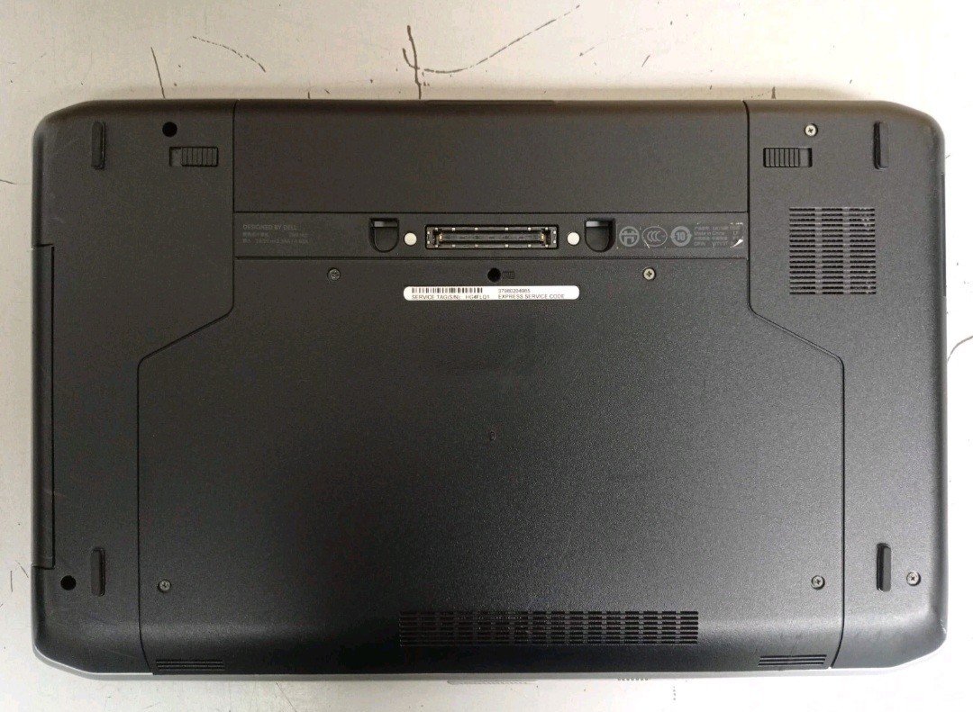 Dell Latitude E5520 Intel Core i5-2520M 2.5 GHz 4GB RAM 240 GB SSD 15.6″ HG4FLQ1