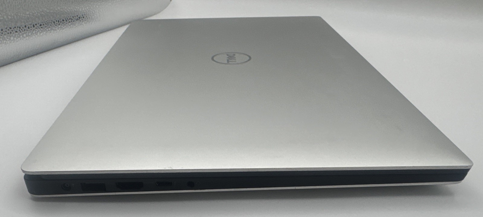 Dell Precision 5530 Xeon E-2176M @ 2.7GHz 32GB RAM 1TB SSD Win11 Pro