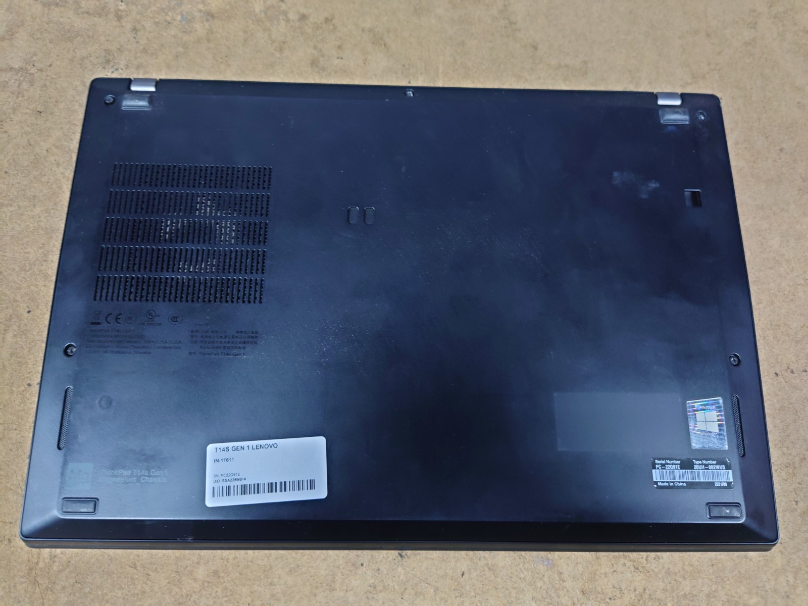 Lenovo ThinkPad T14s Gen 1 14″ FHD Touch Ryzen 7 Pro 4750U 16GB RAM No OS/SSD