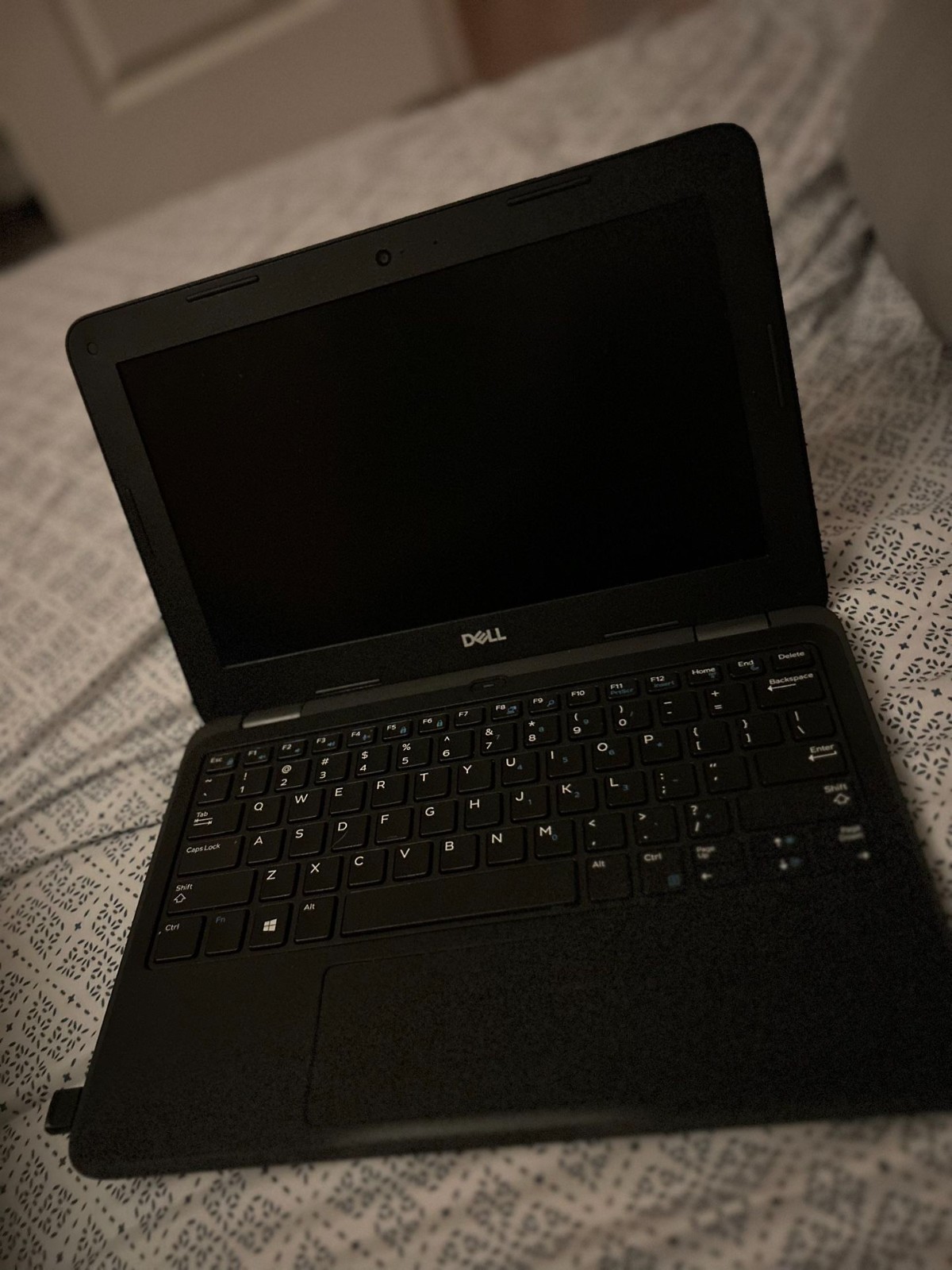 Dell Latitude 3190 11.6″ (128GB SSD, Intel Celeron N4100, 1.1Ghz, 4GB RAM,…