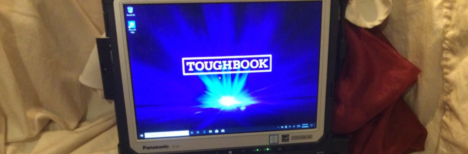 *Panasonic Toughbook CF-33 i5-7300U 2.6Ghz 8gb 256gb SSD LTE GPS