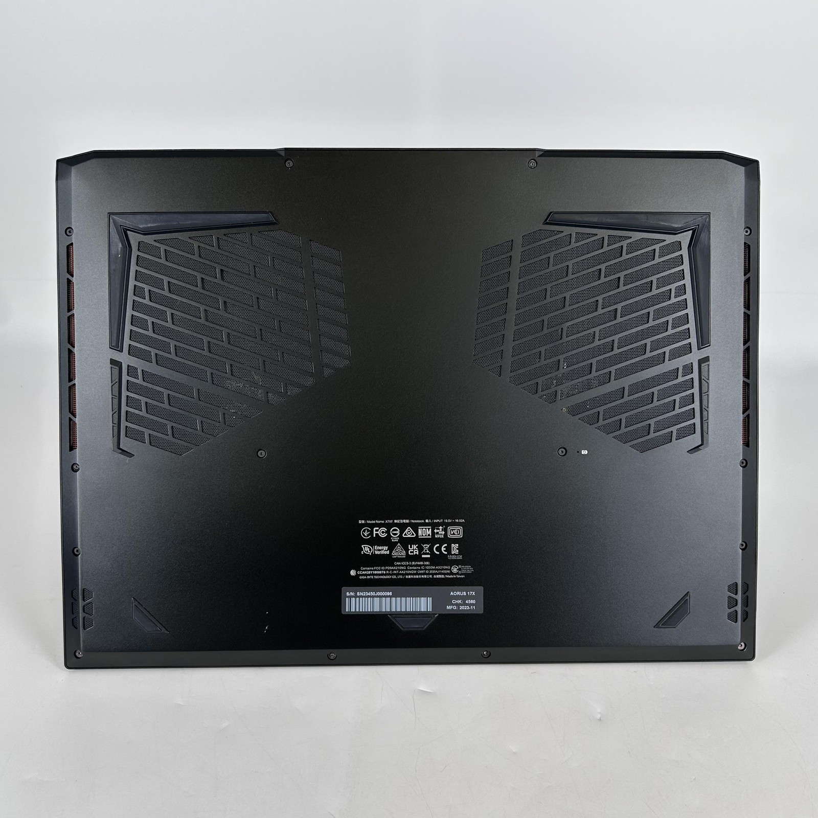 Gigabyte Aorus 17x AXF 17 240Hz 2K QHD 2.2 GHz i9-13980HX 32GB 1TB/1TB RTX 4080
