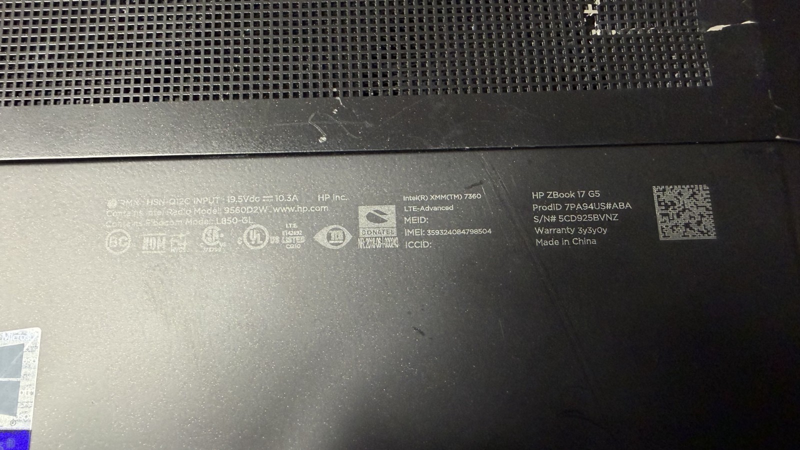 HP ZBook 17 G5 Mobile workstation i7-9850H 512GB SSD, 32GB RAM W10 RTX 4000