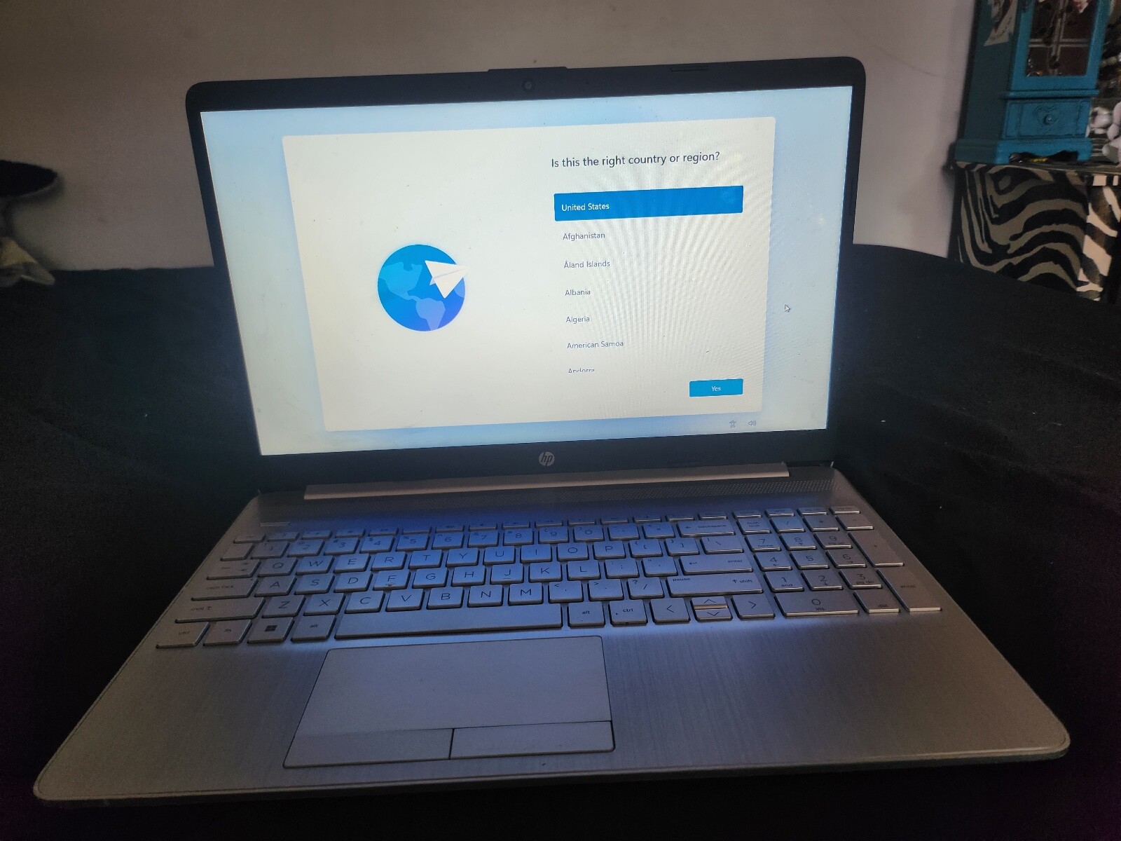 hp Laptop 15-dw1xxx 16″ Screen, Silver Gray 