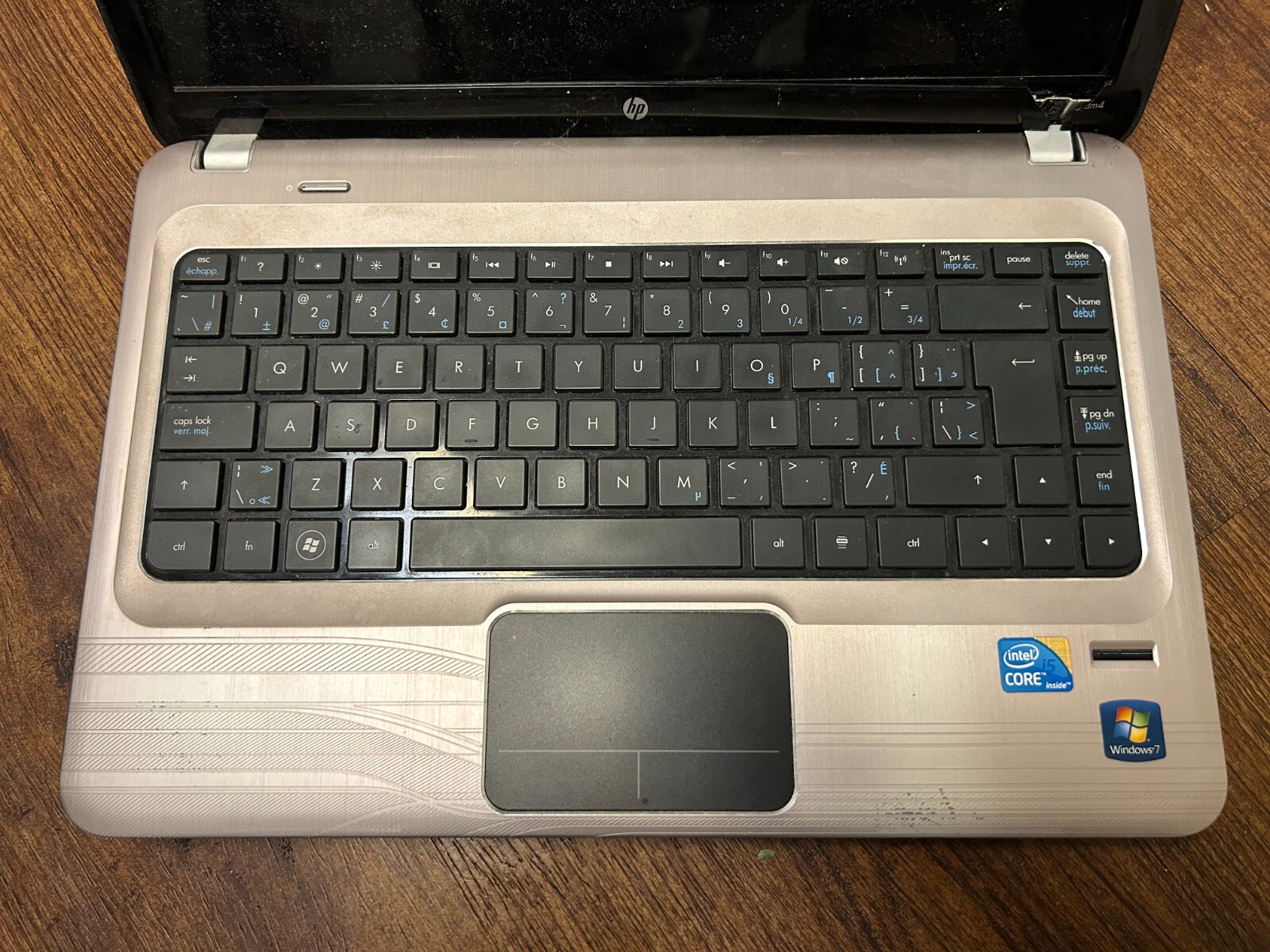 BROKEN HP Pavilion dm4-1150ca Intel Core i5 AS IS CRACKED SCREEN HINGE