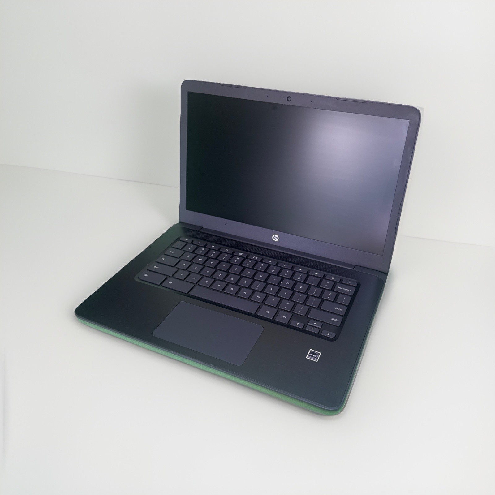 HP Chromebook 14-db0044wm | 14″ FHD | AMD A4-9120C | 4GB RAM | 32GB