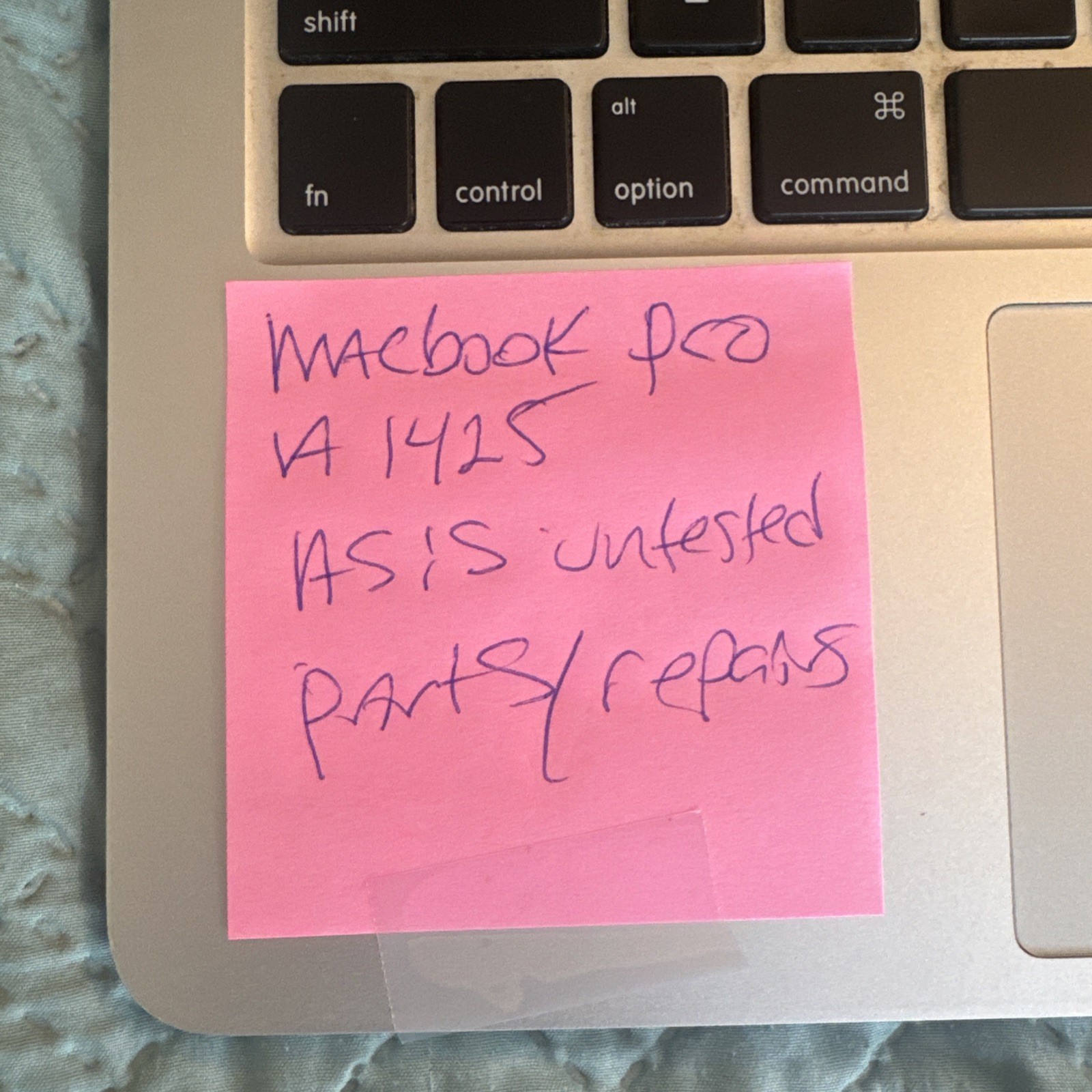 Lot of (8) Apple MacBooks: 2- PRO’s 1425, 2-AIR, A1466, 2-AIR, A1465/2-AIR,A1370