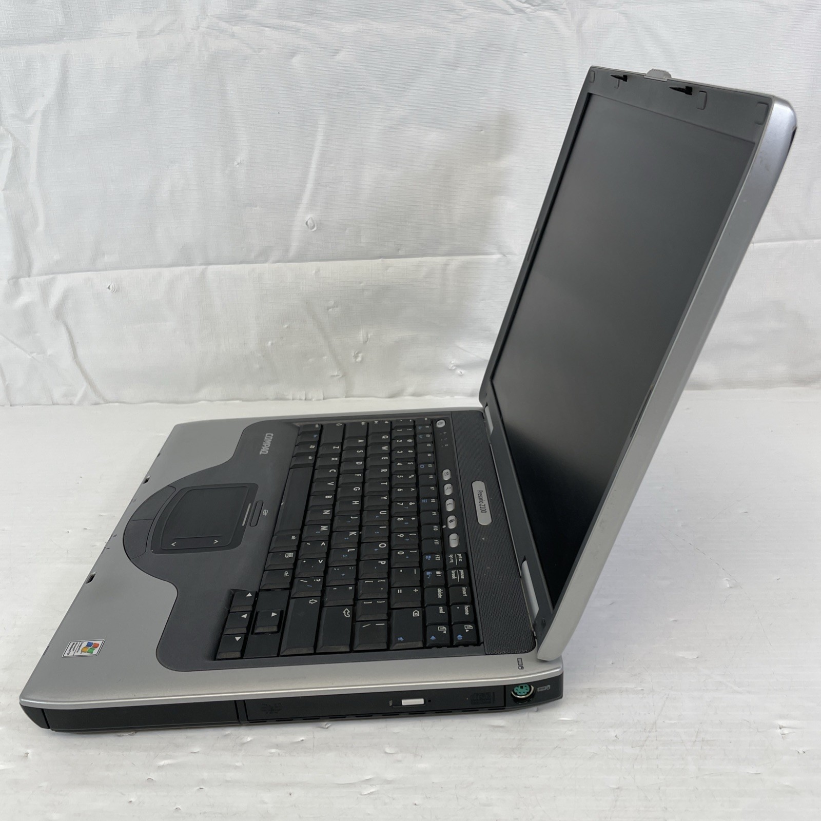 Vintage HP Compaq Presario 2100 AMD Athlon 1.795GHz 512MB RAM 60GB HDD WinXP