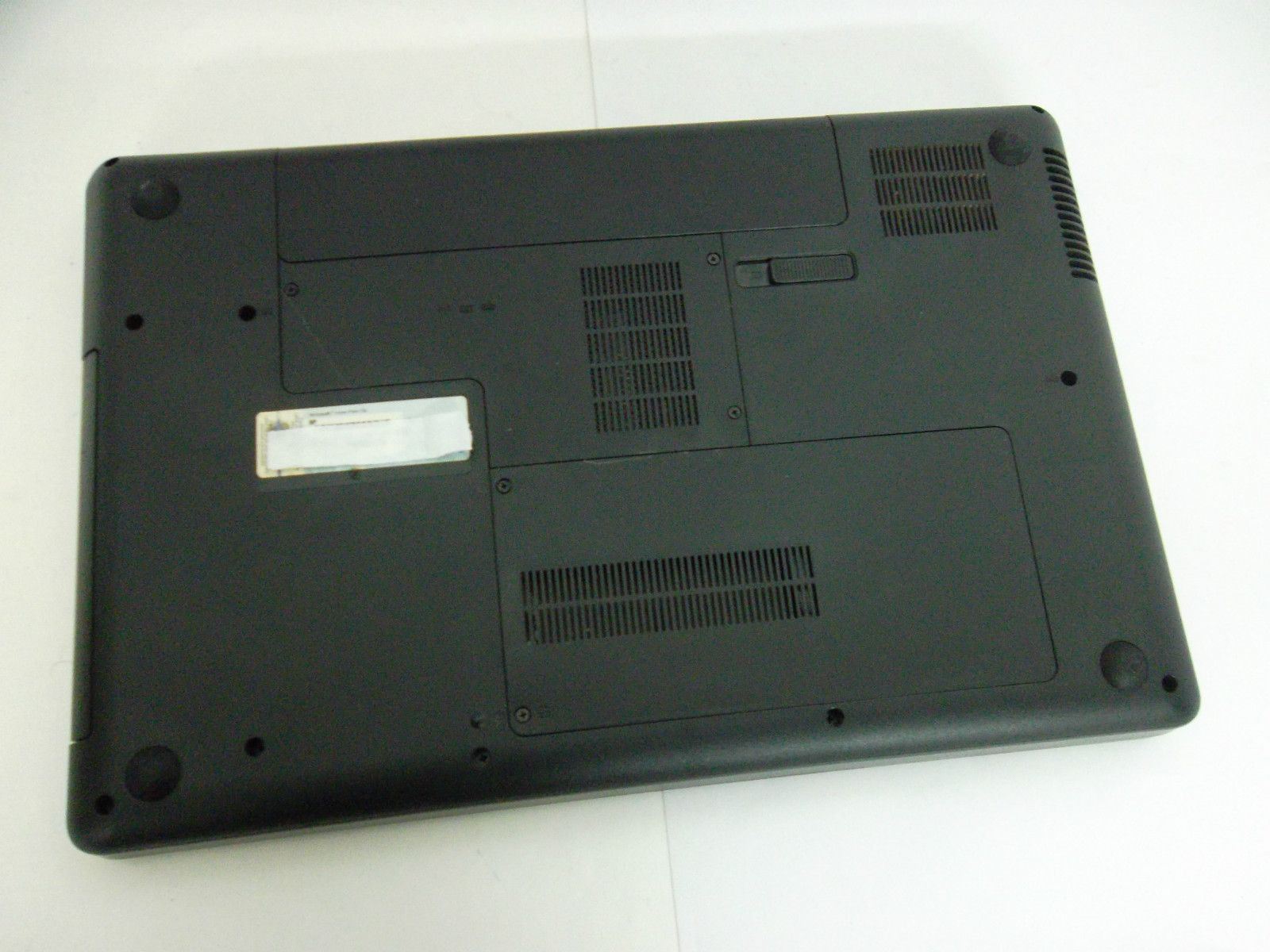 HP G62-340US 15.6″ AMD Athlon II DC 2.2GHz 2GB Wi-Fi WebCam DVD±RW XH066UA#ABA
