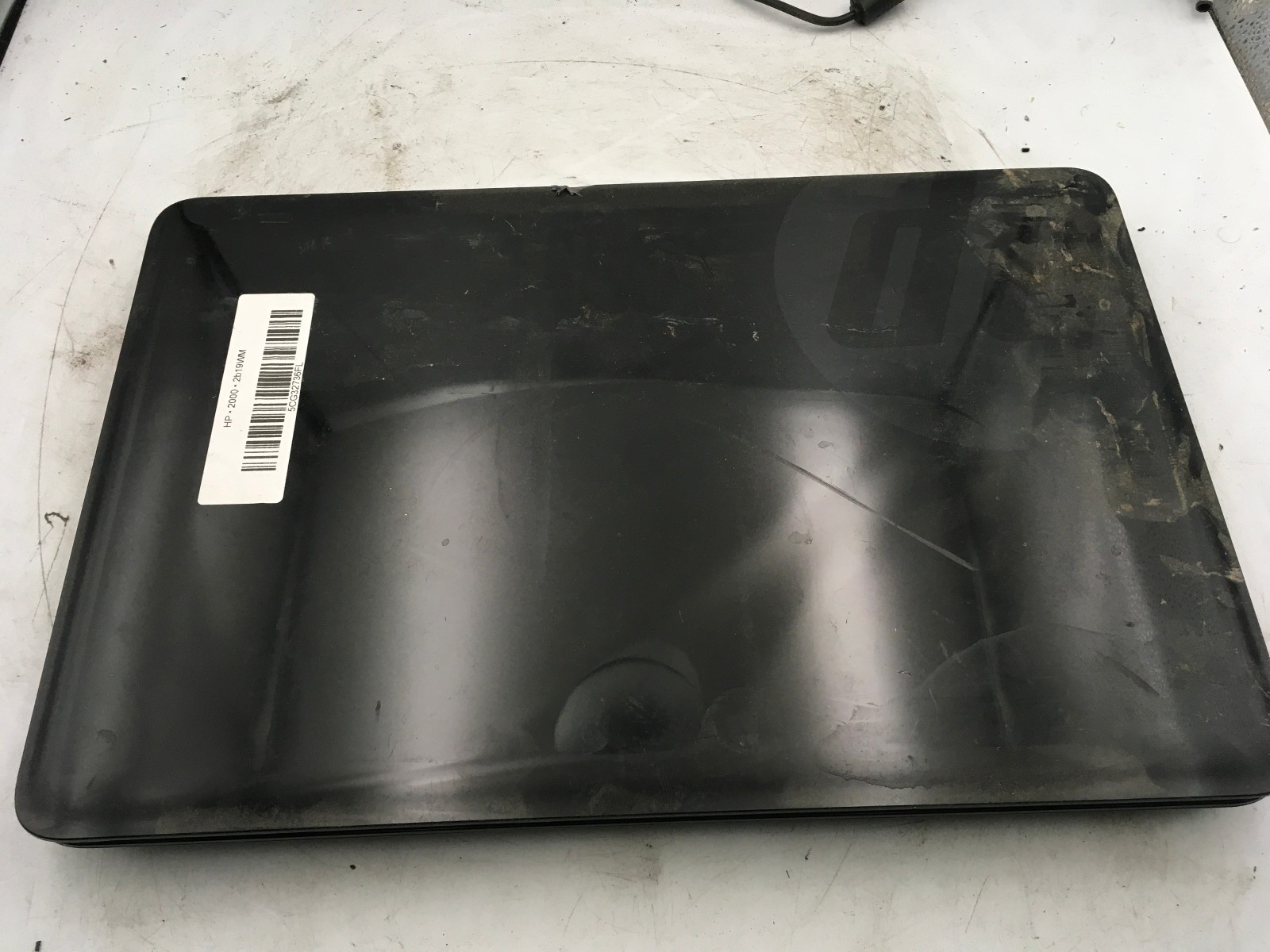 HP 2000-2B19WM – FOR PARTS – AMD E2 – NO RAM – 15″ – READ DESCRIP – BB!