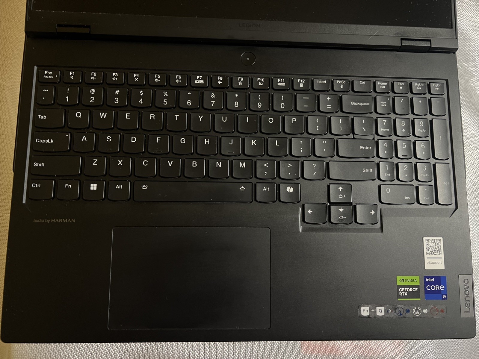 Lenovo Legion Pro 7 16IRX9H 16″ i9-14900HX 32GB RAM 2TB SSD GeForce RTX 4080