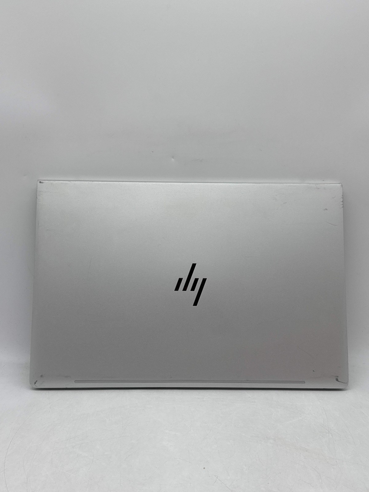 HP EliteBook 640 G10 14.0″ FHD Touch Core i5-1335U 1.30GHz 256GB SSD 8GB RAM