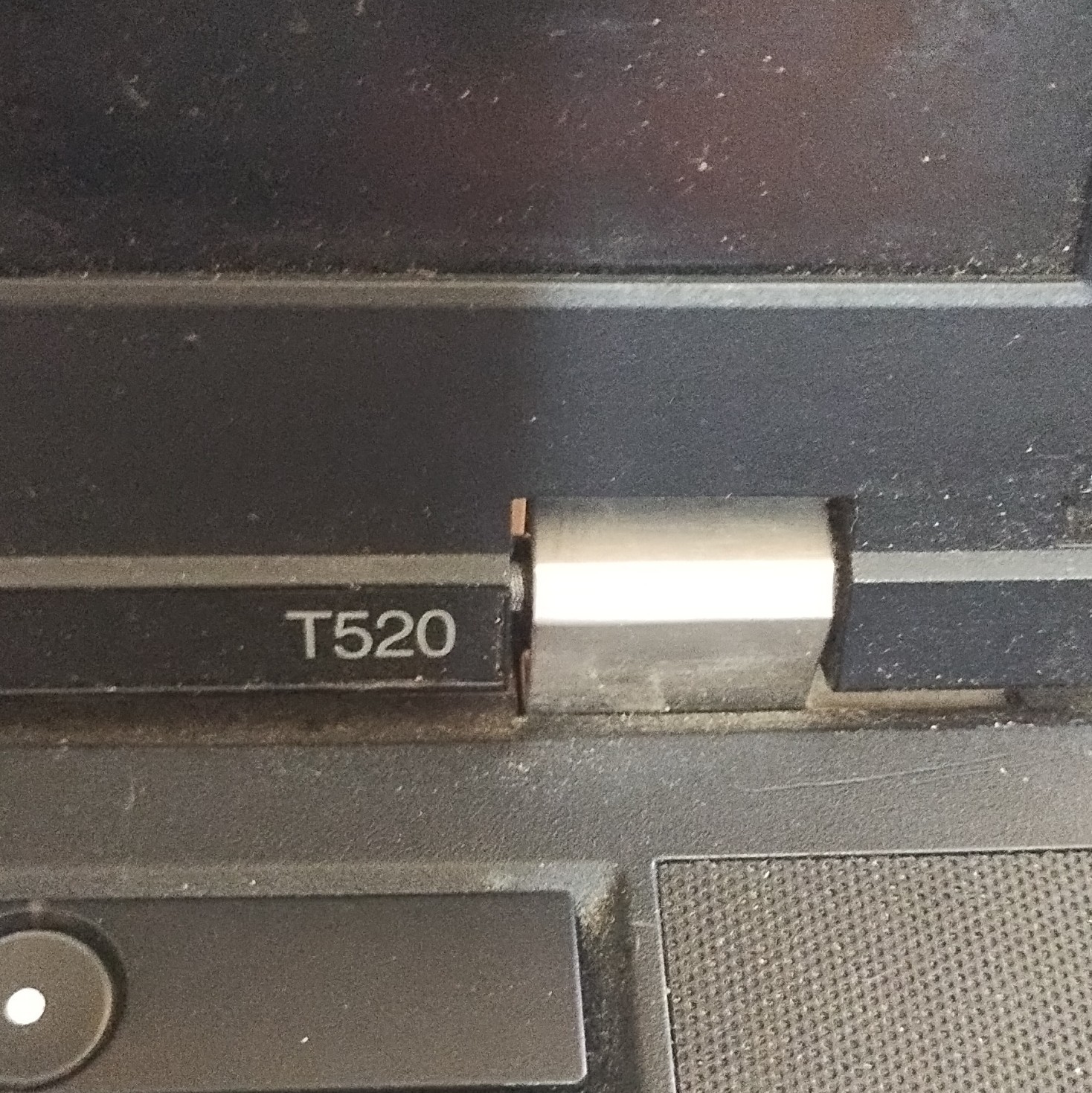 Lenovo ThinkPad T520 15.6″ i5 2.5GHz 4GB RAM 500GB HDD cam, VGA Black, untested