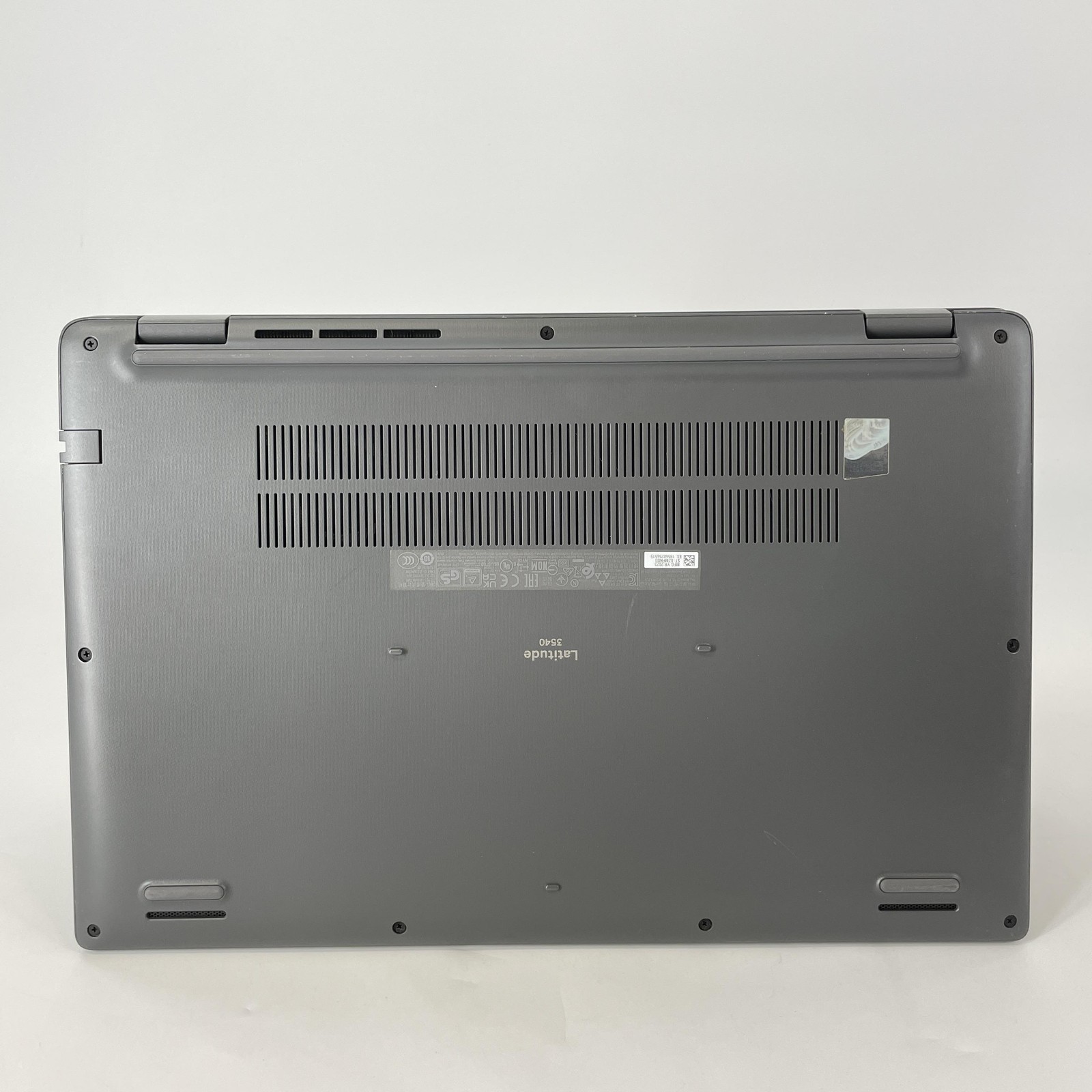 Dell Latitude 3540 15.6 Black FHD 1.3 GHz i5-1335U 16GB 256GB SSD – Good