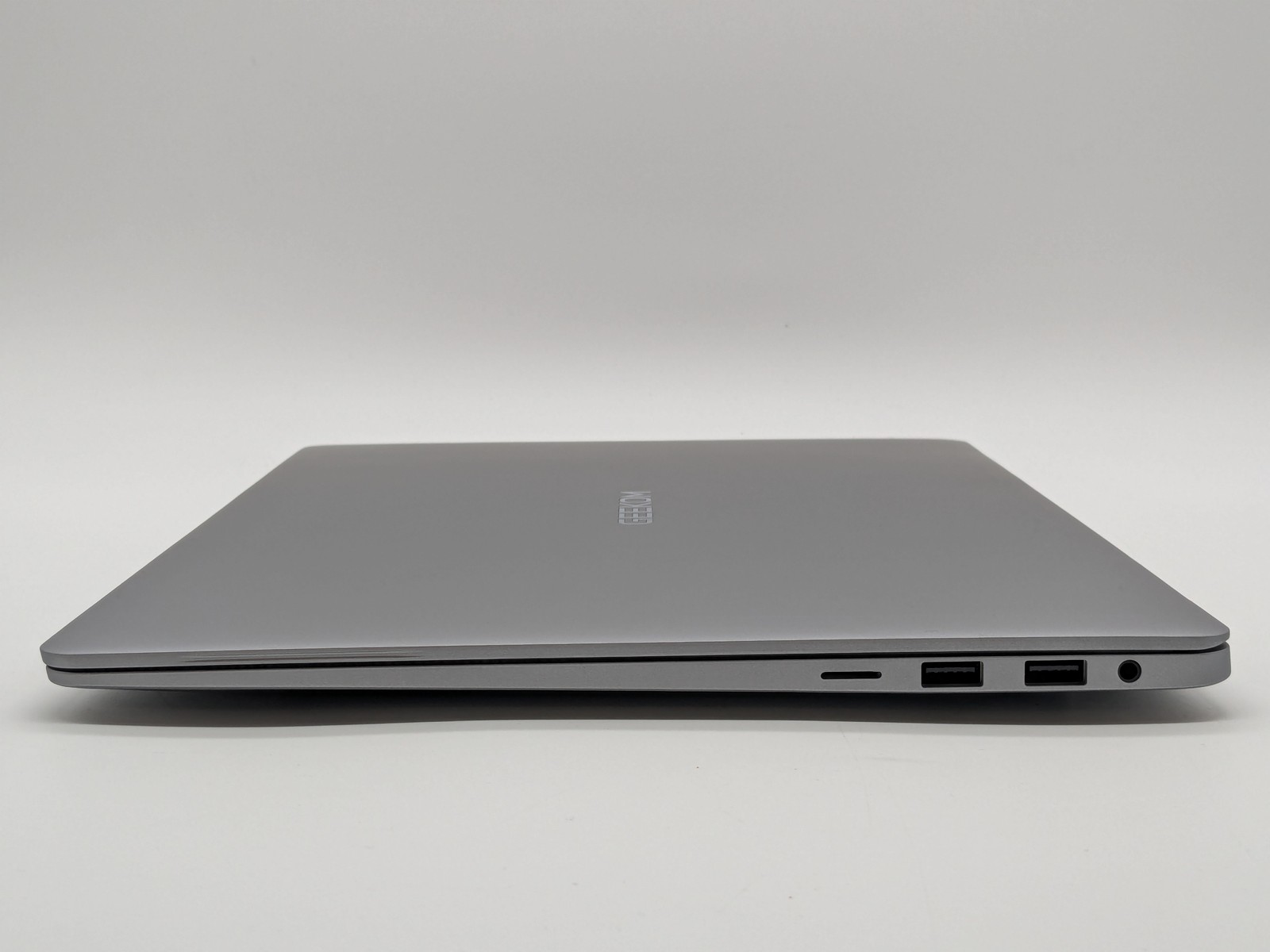 GEEKOM GeekBook X16 Pro 16″ Laptop Ultra 9 185H 32GB RAM 2TB SSD Win 11